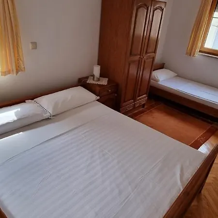 Apartment Ljuba