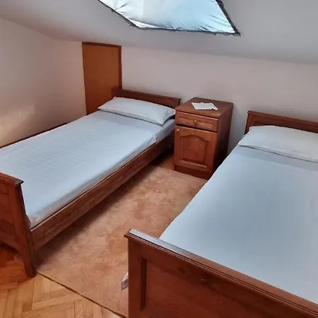Apartment Ljuba *
