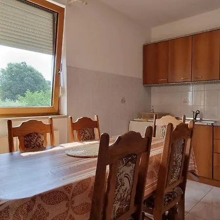 Ljuba Apartment